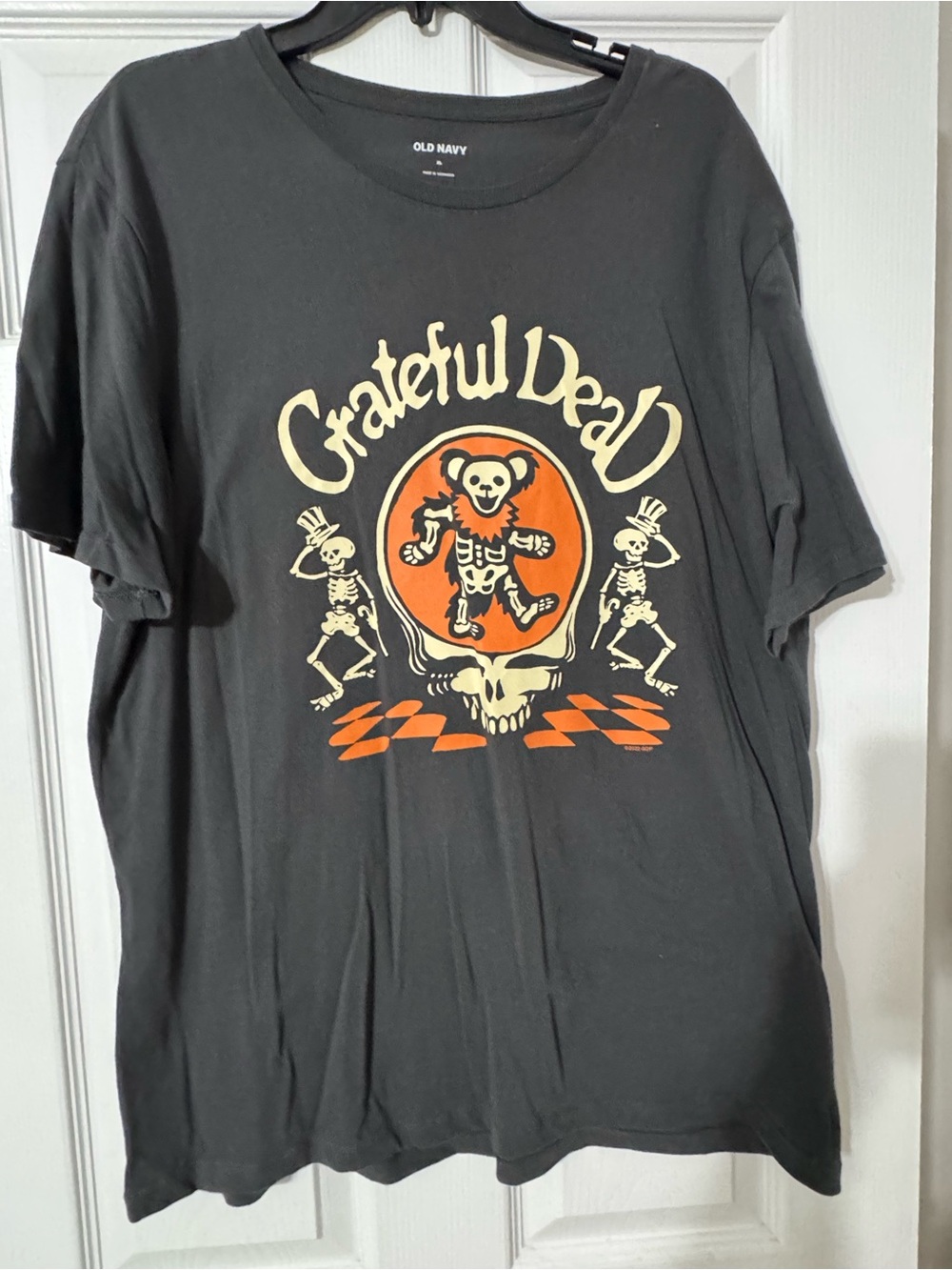 Old Navy Men’s Halloween Grateful Dead Graphic Tee